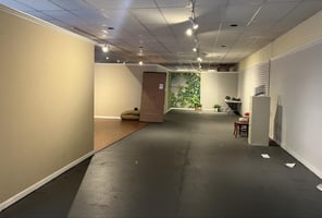 32012423
