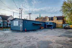 32015541