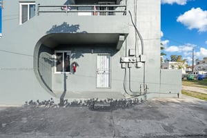 32019165