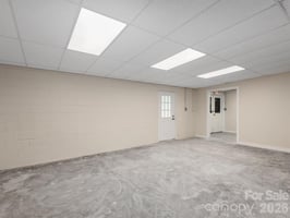 32023900