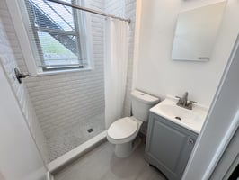 32025760