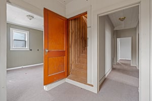 32027640