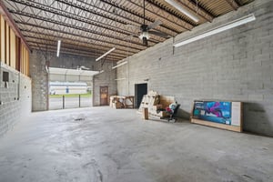 32027984