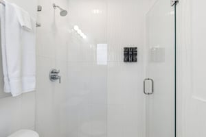 32035873