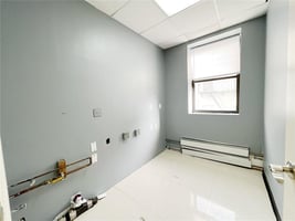 32042096