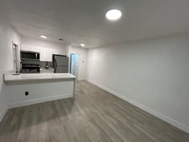 32044295