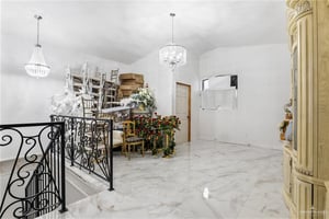 32044537
