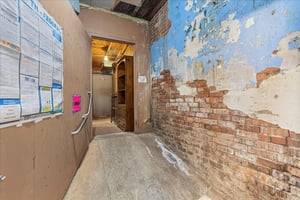 32047672
