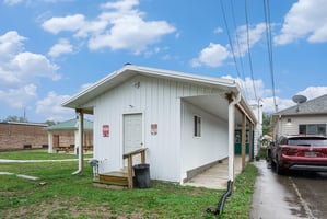 32163560