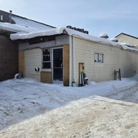 32172742
