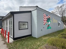 32181053