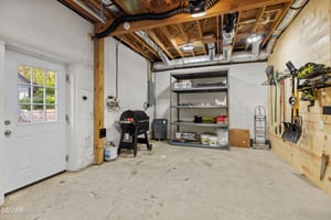 32216890