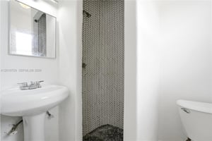 32241676