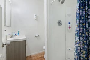 32277640