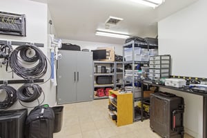 32285954