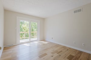 32292870