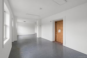 32306851