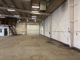 32318313
