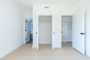 32320897