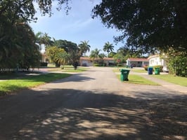 32341647