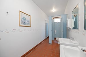 32348563