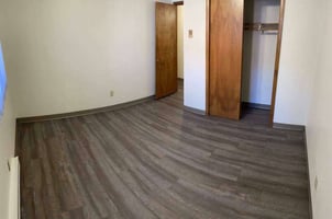 32348041