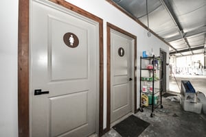32379586