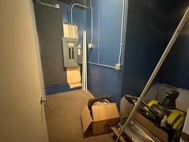 32390647