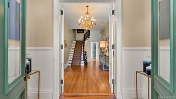 32386121