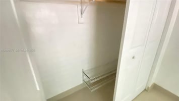 32389981