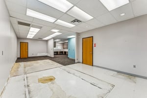 32396173