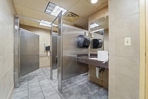 32396618