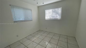 32441289