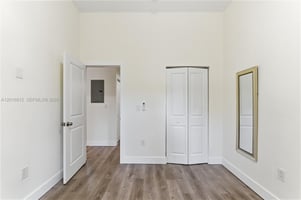 32465563