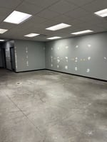 32471095