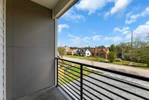 32473606