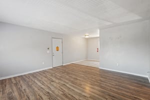 32473744
