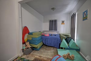 32568436
