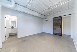 32584076