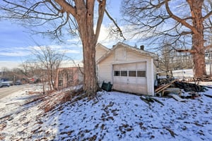 32590943