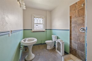 32600257