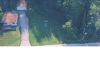 32939732