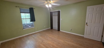32603078