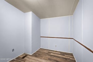 32604957
