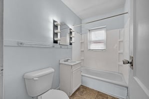 32607649