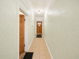32618444