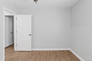32619008