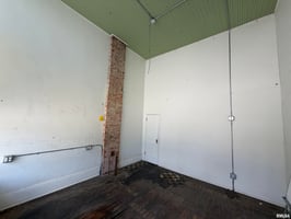 32647322