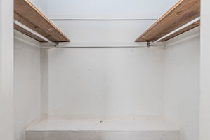 32631874