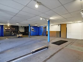 32652629